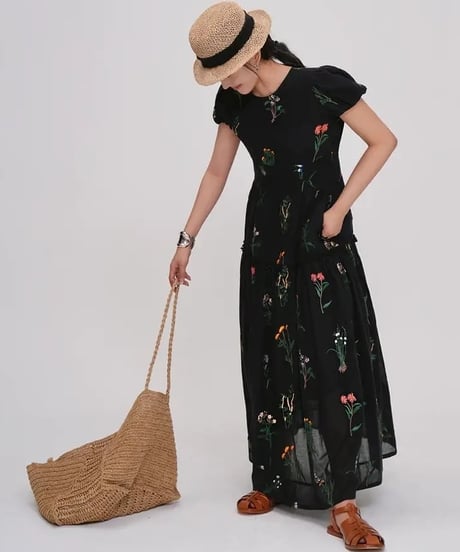 flower embroidery one piece　　IR1453