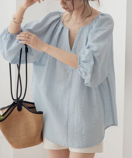 accent v-neck lantern sleeve blouse　　IR1419