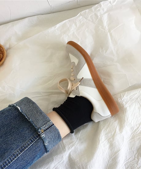 round sneakers　　IR1361