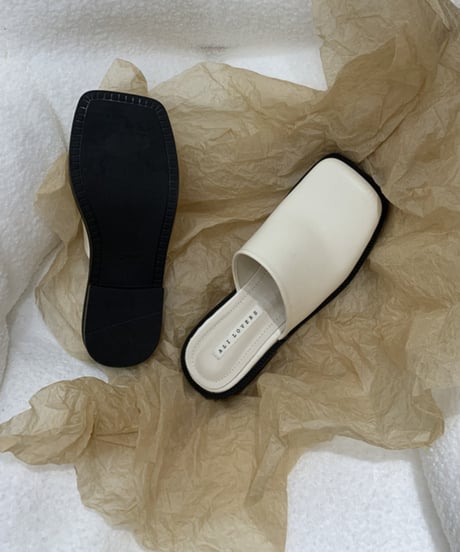 square toe flat sabot sandals　　IR1368