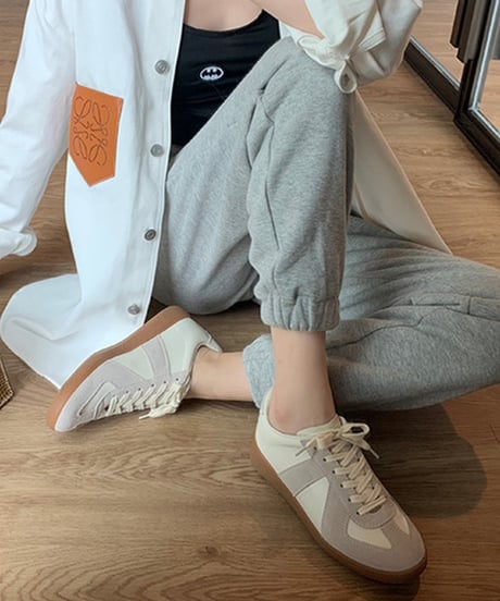 round sneakers　　IR1361