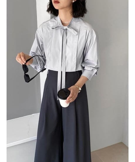 pleated design bow tie blouse　/2color　IR1618