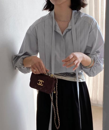 pleated design bow tie blouse　/2color　IR1618