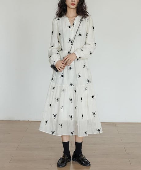 floral embroidery one piece　　IR1622