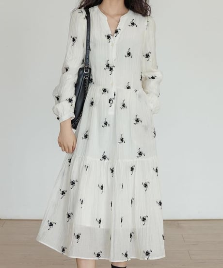 floral embroidery one piece　　IR1622