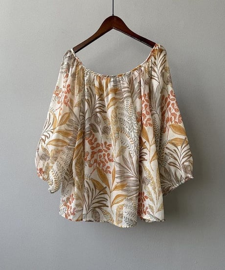 botanical sheer blouse /2color　　IR1672