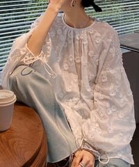 floral embroidery lantern sleeve blouse　　IR1578