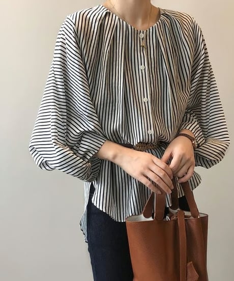 round neck striped blouse　　IR1482