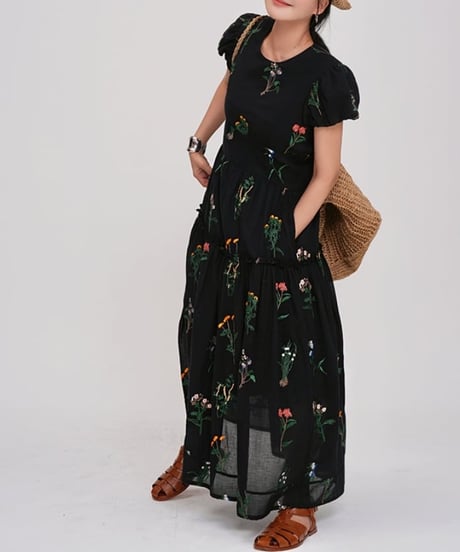 flower embroidery one piece　　IR1453