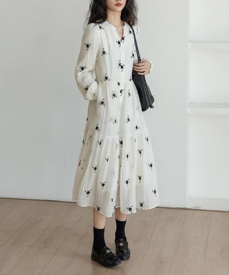 floral embroidery one piece　　IR1622
