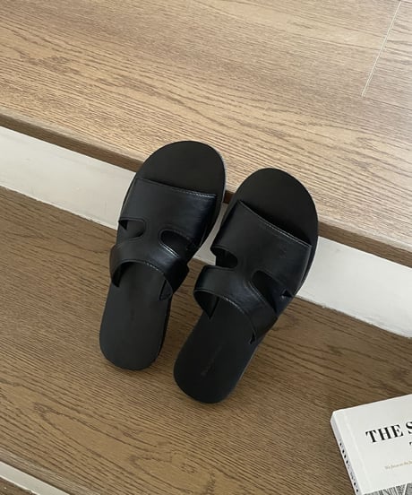 【完売】flat soft sandals　　IR1359