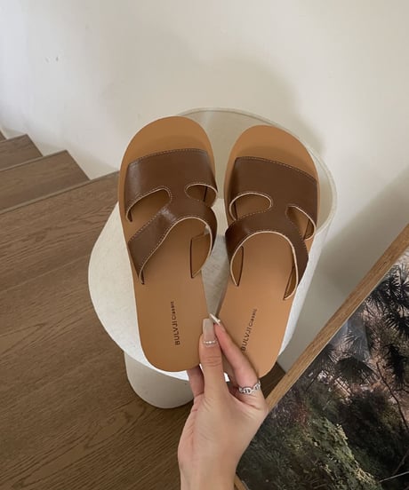 【完売】flat soft sandals　　IR1359