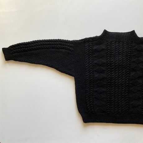 【パターン販売】風工房さんのリバイバルニット Vol.02 ケーブル編みのキーネックプルオーバー