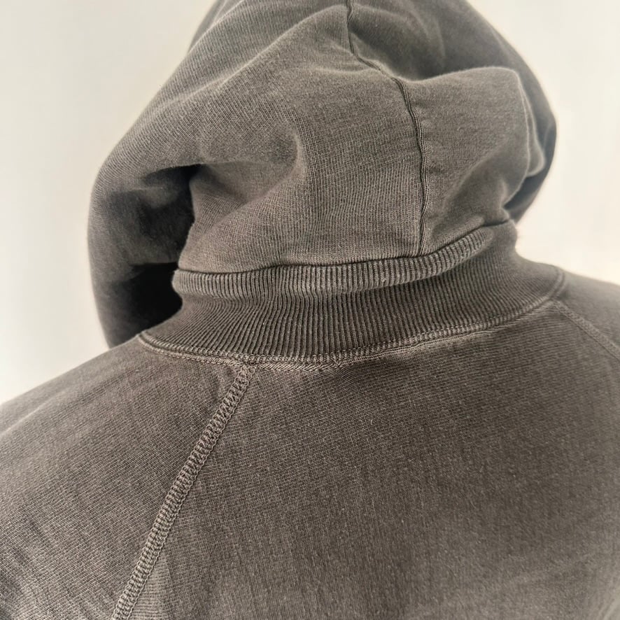 BRU NA BOINNE / キャバリンスタンディングパーカー(GREY) | weaver