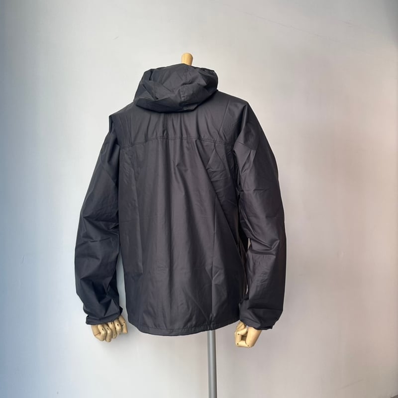 PATAGONIA / LIGHT & VARIABLE JACKET (BLACK) | w