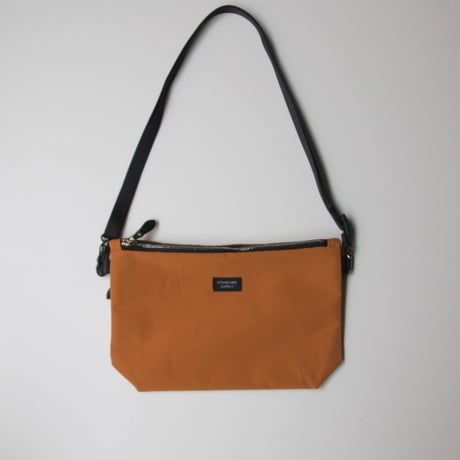 STANDARD SUPPLY / W ZIP SHOULDER (GOLD)