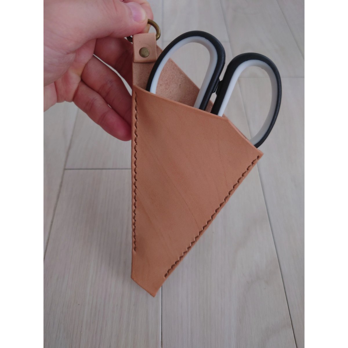 ケリィ☆　ヌメ革ナチュラル、メッシュワーク蓋付きシザーケース ケリィ☆ ヌメ革ナチュラル、メッシュワーク蓋付きシザーケース