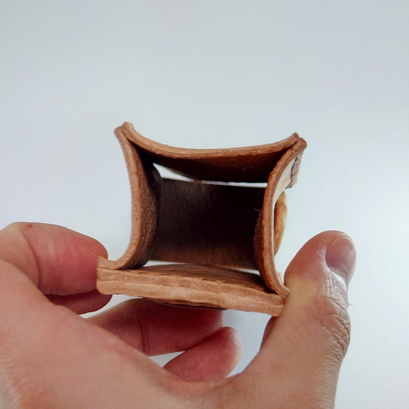 マグネット付きペンスタンド(ヌメ革使用) | 革の