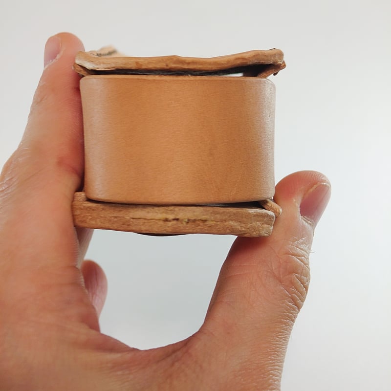 マグネット付きペンスタンド(ヌメ革使用) | 革の