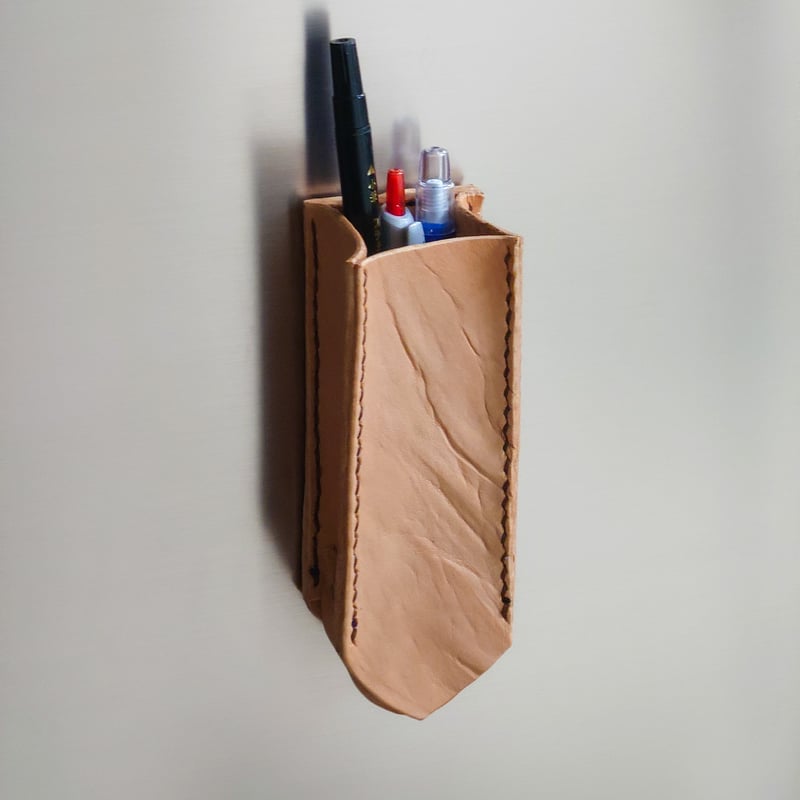 マグネット付きペンスタンド(ヌメ革使用) | 革の