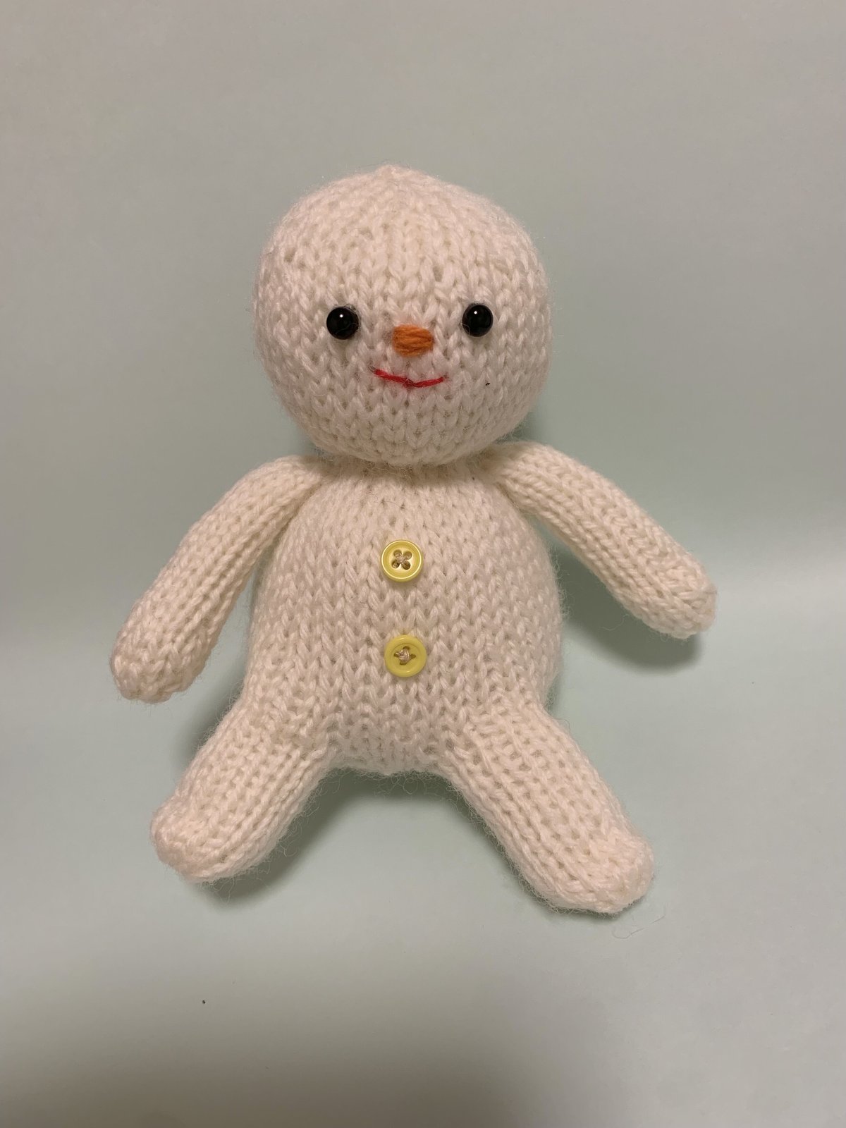 おすわり雪だるま【棒針編みDLパターン】 | Amu Odeco