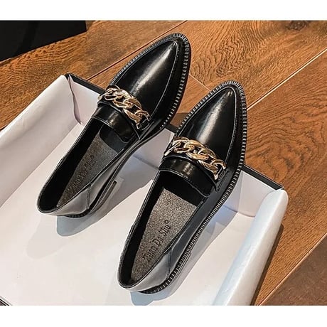 Chain Hardware Loafers