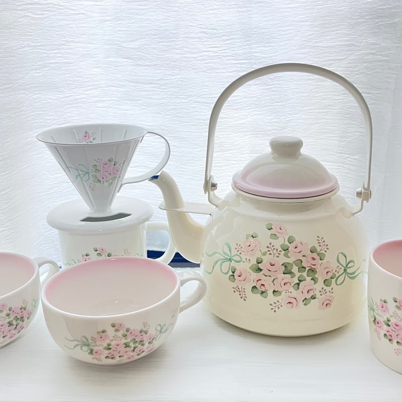 イマンの可愛い5点セット imane premire シリーズ】エマ レトロケトル1.5L | Frenchchic