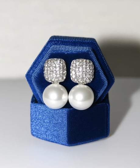 Square Pearlピアス/イヤリング