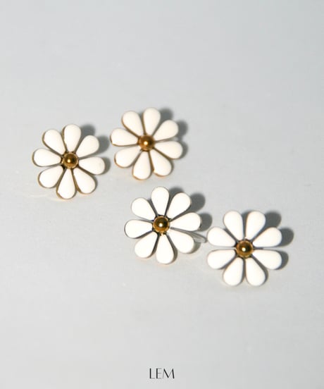 Daisyピアス/イヤリング