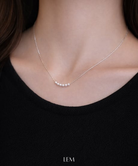 Line Pearlネックレス