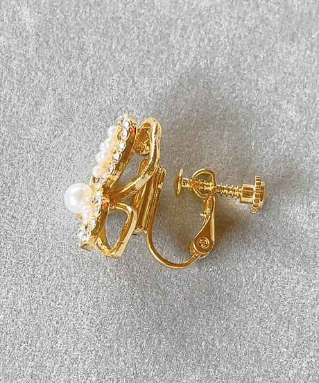 バタフライパールピアス