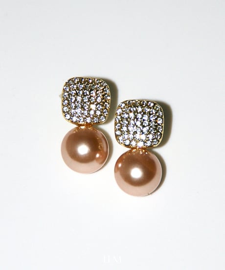 Gold Square Pearlピアス