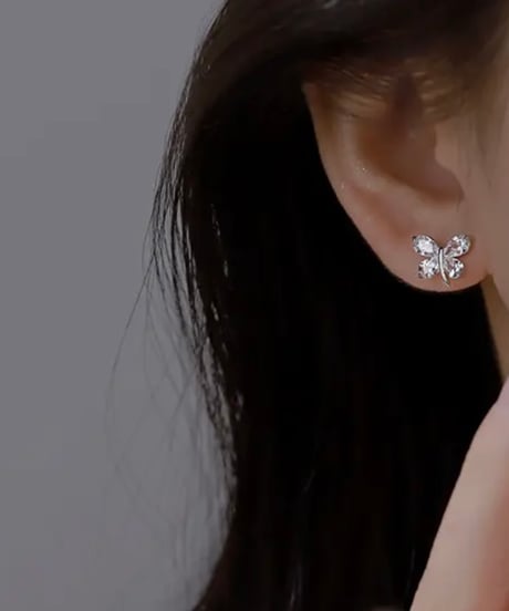 Crystal Butterflyピアス/イヤリング