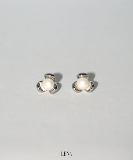 Flower Pearlピアス/イヤリング