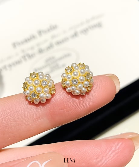 Dome Pearlピアス/イヤリング