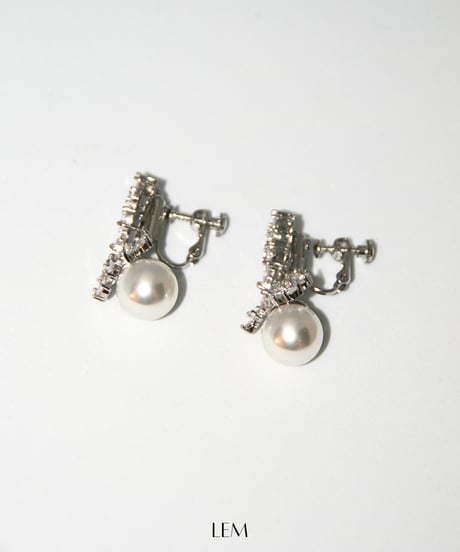 Crystal Flowerピアス/イヤリング