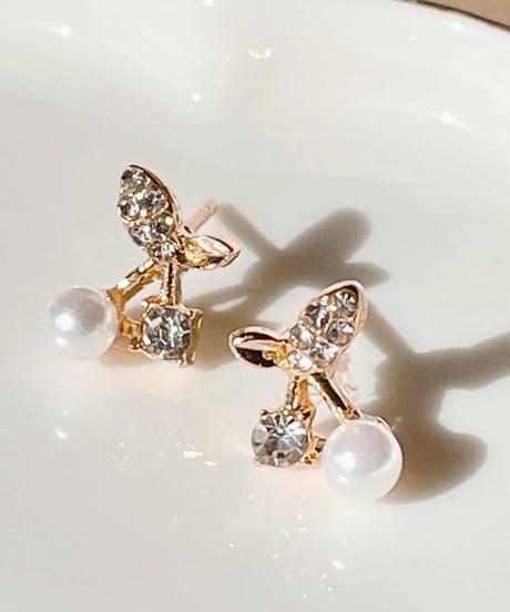 Cherry Pearlピアス/イヤリング