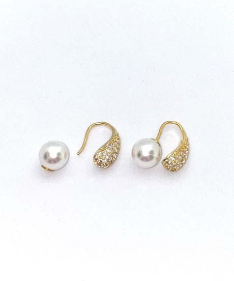 Lumière Pearlピアス