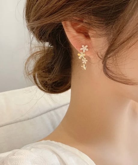 Gold Flowerピアス/イヤリング
