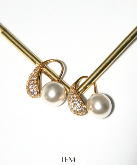 Lumière Pearlピアス