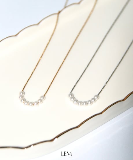 Line Pearlネックレス