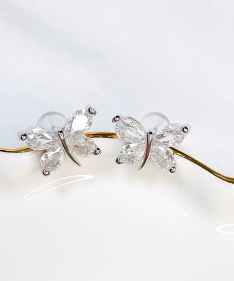 Crystal Butterflyピアス/イヤリング