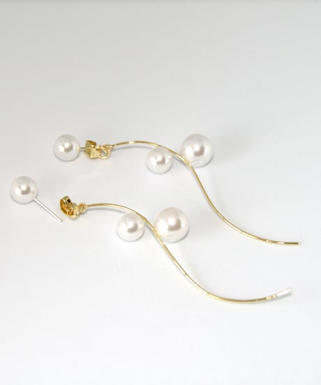Elegant Pearlピアス