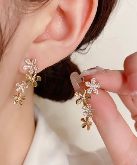 Gold Flowerピアス/イヤリング