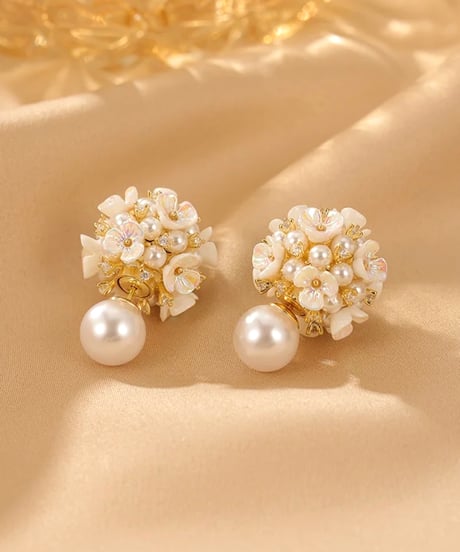 Bouquet Pearlピアス