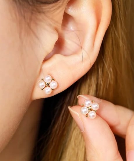 Cross Pearlピアス/イヤリング