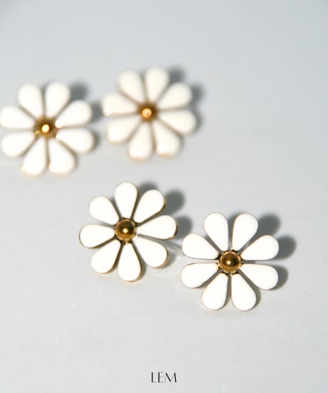 Daisyピアス/イヤリング