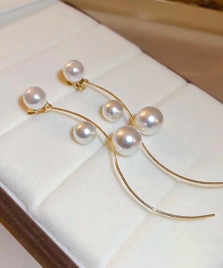 Elegant Pearlピアス