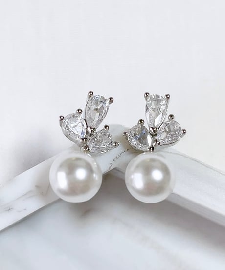 Crystal Pearlピアス