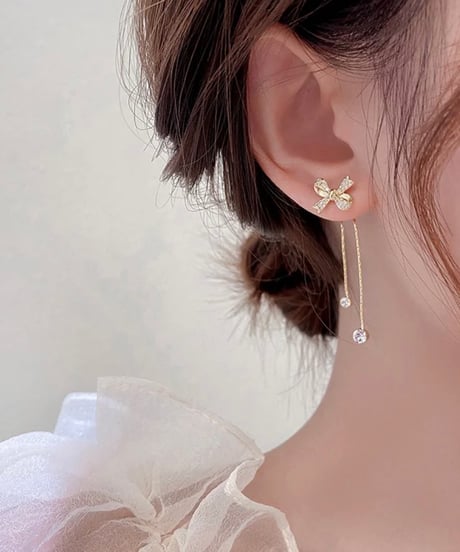 ゴールドリボンピアス